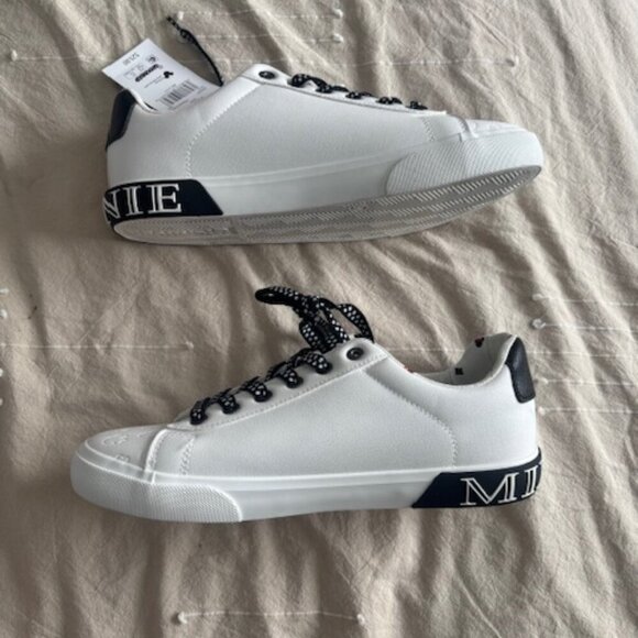 Disney Minnie Mouse Women's Low-top Court Sneakers - Picture 3 of 8